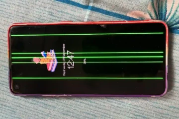 மொபைல் போன் திரையில் தோன்றும் பச்சை கோடு - சரி செய்வது எப்படி?