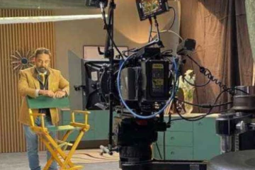 லீக்கான தமிழ் பிக் பாஸ் 5 இன் புரமோ ஷூட்டிங் புகைப்படம்...சிங்கம் மாதிரி ரெடியாகி வந்த கமல்! பிரமாண்டமான வீடு எப்படி இருக்கும்?