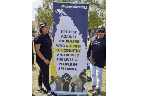 லண்டனிலும் கோட்டா கோ கம (Photos) | London Sri Lankan Protest