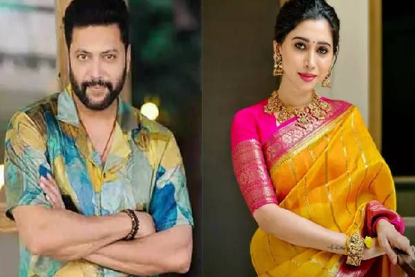 பட்டுபுடவையில் தேவதையாகவே மாறிய ஆர்த்தி ரவி! என்ன விசேஷம்? | Arti Ravi In Grand Saree What The Good News