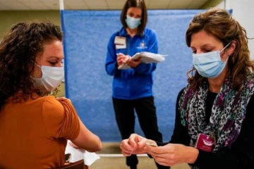 அமெரிக்காவில் முன்றாவது டோஸ் கொரோனா தடுப்பூசி செலுத்த நடவடிக்கை!