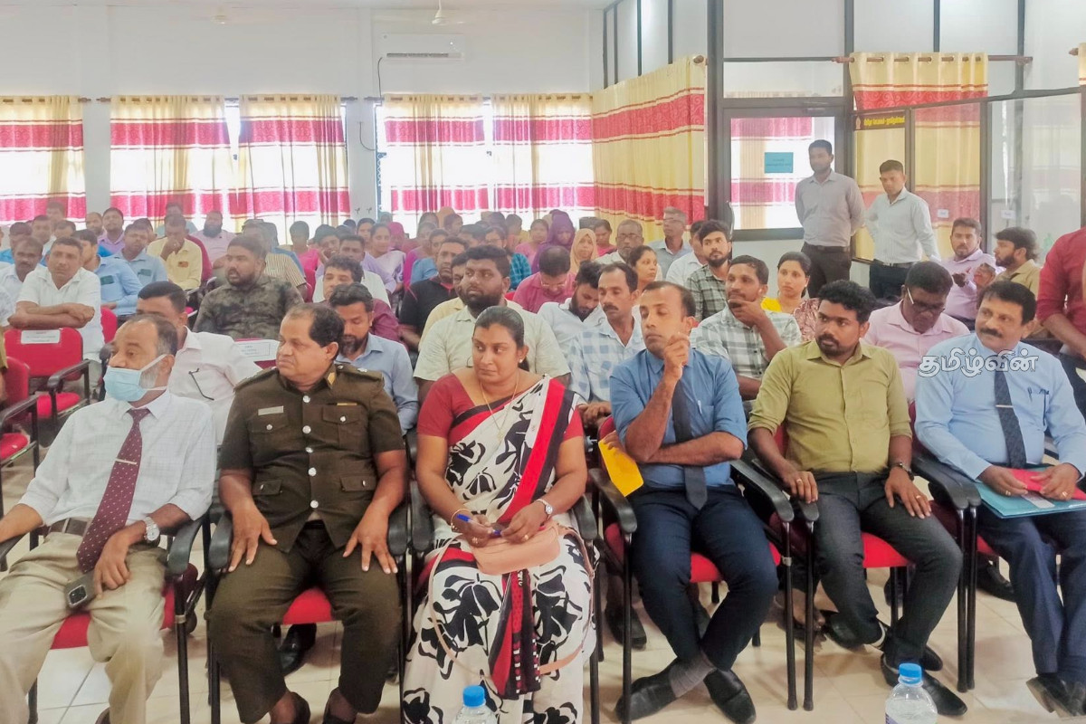 நாவிதன்வெளி ஒருங்கிணைப்புக் குழுக் கூட்டத்தில் முக்கிய தீர்மானங்கள் நிறைவேற்றம் | Navithanveli Development Committee Meeting