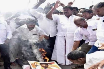 அண்ணாமலையின் உருவ பொம்மை எரிப்பு : பதற்றத்தில் பாஜக