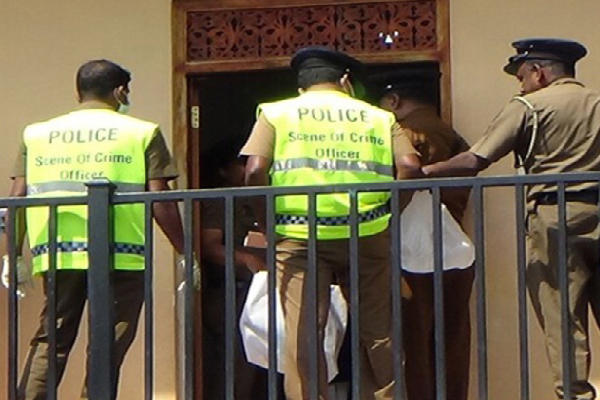 காவல்துறை உத்தியோகத்தர் தற்கொலை!! பிரதி காவல் மா அதிபர் அலுவலகத்தில் சம்பவம் - ஐபிசி தமிழ்