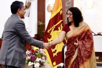 ஐ.எம்.எப் பிரதிநிதிகளுக்கும் பிரதமர் ஹரினிக்கும் இடையில் விசேட கலந்துரையாடல்