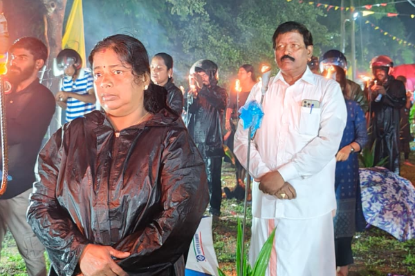 சீரற்ற காலநிலையின் மத்தியில் ; முல்லைத்தீவில் உணர்வெழுச்சியுடன் மாவீரர்நாள் நினைவேந்தல் | Valor Day Commemorated With Emotion In Mullaitivu