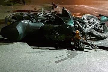 கிளிநொச்சி வீதி விபத்தில் இளைஞர் பலியான சோகம் (Photos)