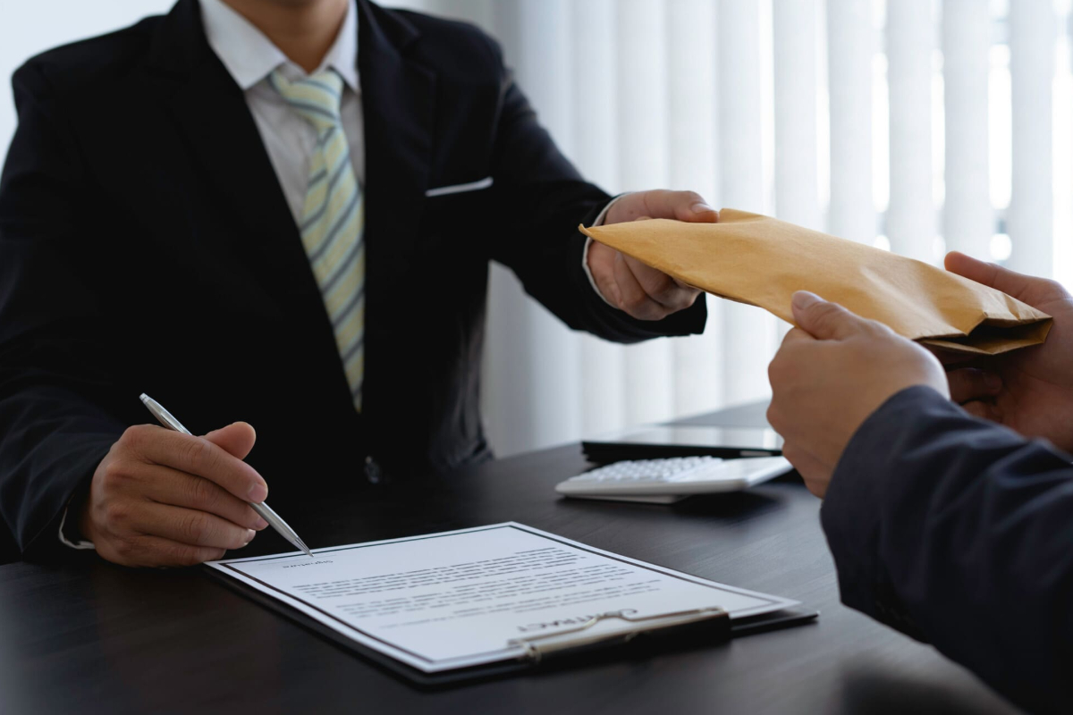 அக்மீமன முன்னாள் பிரதேச சபை முதல்வருக்கு 3 ஆண்டுகள் சிறை