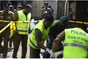 மண்வெட்டியால் கொடூரமாக தாக்கி ஒருவர் கொலை