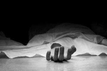 ஊராட்சி மன்ற தலைவர் அறைந்ததால்...  ஊழியர் தற்கொலை!