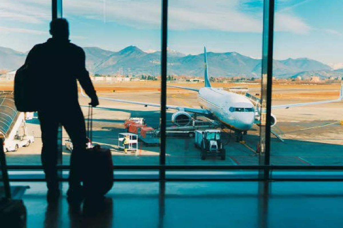 flydubai விமான சம்பவத்தால் ஆயிரக்கணக்கான இலங்கை இளைஞர்களுக்கு ஏற்பட்டுள்ள பெரும் சிக்கல் | Flydubai Incident Hits Sri Lankan Youth