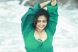 கடற்கரையில் ஹாயாக ஒரு போஸ்!! நடிகை அர்ச்சனா மாரியப்பன் புகைப்படங்கள்..