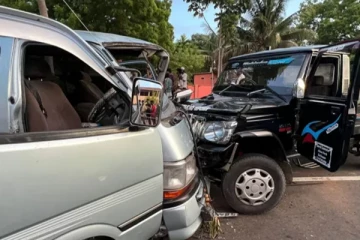 யாழில் இரு வாகனங்கள் மோதி கோர விபத்து