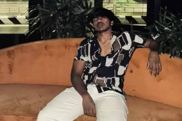 19 வயசுலயே இப்படி? டீசர் சுத்தமா புடிக்கல - விஜய் சேதுபதி மகனை வறுத்தெடுத்த பிரபலம்