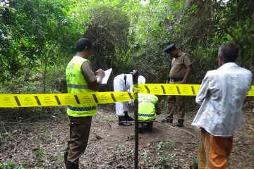 வவுனியாவில் மனித எச்சம் மீட்பு (Photos)