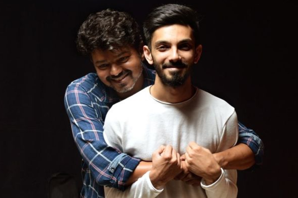 ஜனநாயகன் படத்தில் ஒரே ஒரு பாடலுக்கு நடனமாடியுள்ள முன்னணி நட்சத்திரம்.. யார் தெரியுமா | Tamil Cinema Top Star Cameo In Jana Nayagan Movie