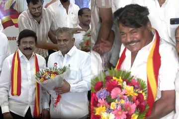 தவெகவில் இணைந்த இயக்குநர் ஆர்.வி.உதயகுமார், நடிகர் மன்சூர் அலிகான்