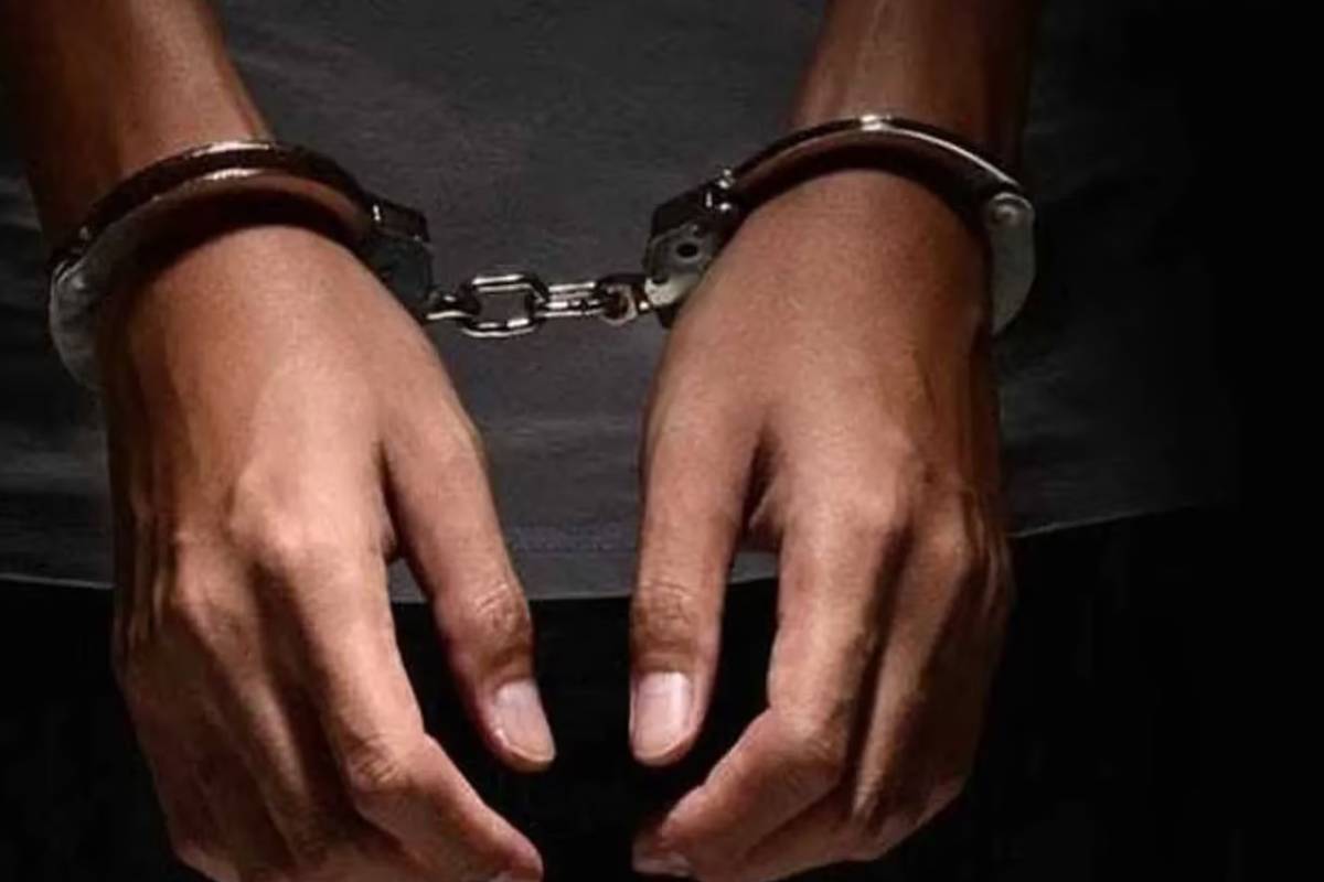 பெண்ணின் நிர்வாண படங்களை வெளியிட்ட நபர் கைது | Man Arrested For Releasing Nude Photos Of A Woman