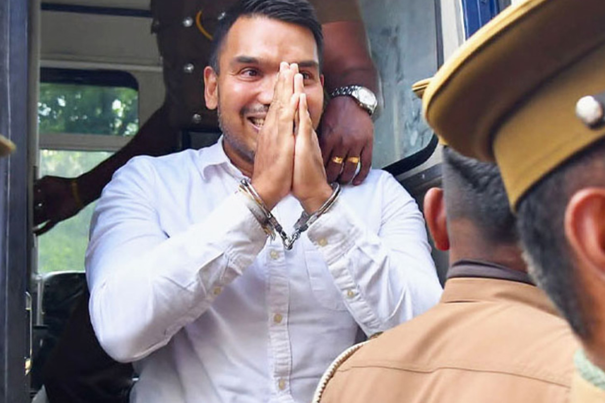 குற்றச்சாட்டுகளை மறைக்கும் ஆன்மீக கேடயம்! தியானத்தில் ஆழ்ந்துள்ள நாமலுக்கு பறக்கும் சக்தி | Namal Deep In Meditation Gains The Power Flight குற்றச்சாட்டுகளை மறைக்கும் ஆன்மீக கேடயம்! தியானத்தில் ஆழ்ந்துள்ள நாமலுக்கு பறக்கும் சக்தி | Namal Deep In Meditation Gains The Power Flight
