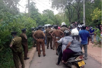 ஜனாதிபதியின் ஜோதிட ஆலோசகரை தேடிச்சென்ற படையணி!