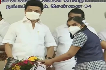 அரசுப்பள்ளி மாணவர்களுக்கு விலையில்லா சைக்கிள் - துவக்கி வைத்தார் முதலமைச்சர்!