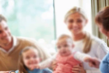 குழந்தைகளை தத்தெடுக்க காத்திருக்கும் 5000 பேர்