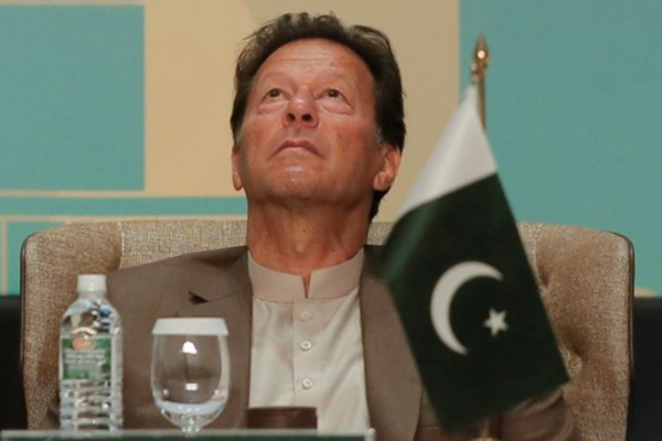 இந்தியாவில் பெட்ரோல் விலை ரூ.250 நாமளும் பெட்ரோல் விலைய ஏற்றிதான் ஆகணும் : இம்ரான் கான் கருத்தால் சர்ச்சை | Imran Khan Up In Price In Pakistan