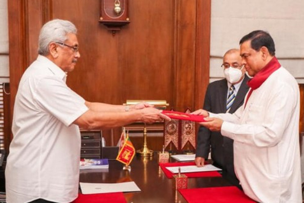 பசிலை உடன் பதவி நீக்கம் செய்யவும்! கோட்டாபயவிடம் பகிரங்க கோரிக்கை - ஐபிசி தமிழ்