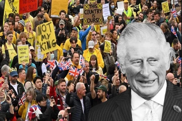 சர்ச்சைக்கு மத்தியில் சார்லஸ் முடிசூட்டு விழா! ஆர்ப்பாட்டத்தில் திரண்ட மக்களால் ஏற்பட்ட பதற்றம்