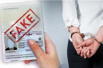 போலி கடவுச்சீட்டுகளைப் பெற்ற இரண்டு சந்தேக நபர்கள் கைது