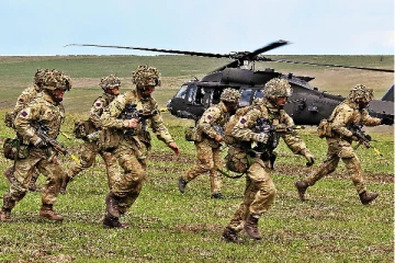 ரஷ்யாவின் உக்கிர தாக்குதல்! உக்ரைனில் இருந்து தலை தெறிக்க ஓடிய பிரித்தானிய சிறப்பு படையணி