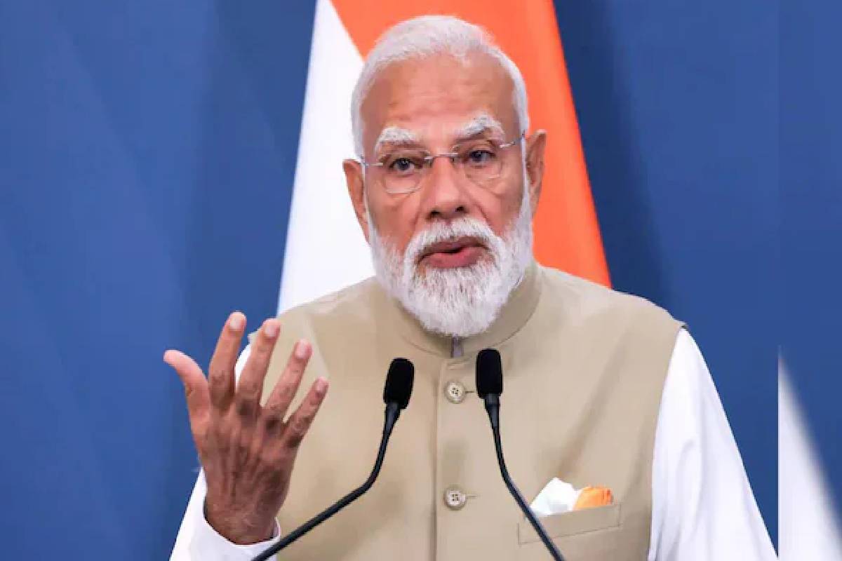 76 வயதிலும் குறையாத சுறுசுறுப்பு… பிரதமர் மோடியின் ஃபிட்னெஸ் ரகசியம் இது தான்! | How Does Pm Modi Stay Fit At 76 His Daily Routine 76 வயதிலும் குறையாத சுறுசுறுப்பு… பிரதமர் மோடியின் ஃபிட்னெஸ் ரகசியம் இது தான்! | How Does Pm Modi Stay Fit At 76 His Daily Routine
