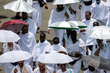 கடும் வெப்பத்தினால் ஹஜ் சென்ற 14 பேர் பலி