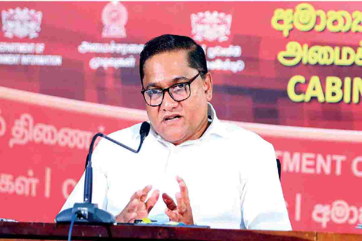 டொலருக்கு எதிராக ரூபாயின் மதிப்பு வீழ்ச்சி : அமைச்சர் விஜிதவின் நம்பிக்கை | Minister Vijitha Shows How To Save The Rupee