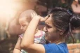 මේ දිනවල දිවයිනට බලපා ඇති උණුසුම් කාලගුණ තත්වය හමුවේ ඔබේ දරුවා පිළිබද වැඩි අවදානයෙන් ඉන්න..