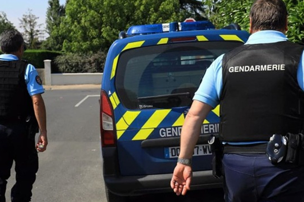 பிரான்ஸில் திடீரென இளைஞனை கடத்திய குழு! | The Group Kidnapped A Young Man In France
