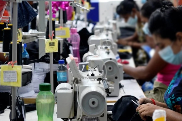 இலங்கையின் ஆடைத் தயாரிப்புத் துறையில் புதிய வளர்ச்சி | New Development Srilanka Garment Manufacturing இலங்கையின் ஆடைத் தயாரிப்புத் துறையில் புதிய வளர்ச்சி | New Development Srilanka Garment Manufacturing