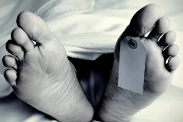 පස් කඳු කඩා වැටීමෙන් පුද්ගලයෙක් මරුට සිව්දෙනෙකුට තුවාල