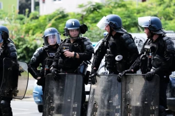 நியூ கலிடோனியாவில் அவசர நிலையை பிரகடனம் செய்த பிரான்ஸ்