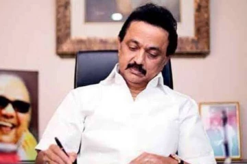 புயலில் காணாமல் போன  21 மீனவர் குடும்பத்திற்கு ரூ.20 லட்சம் நிவாரணம்: முதல்வர் அறிவிப்பு