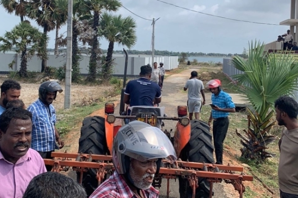 யாழில் பரபரப்பு; ஆர்ப்பாட்டத்தில் ஈடுபட்ட 08 பேர் கைது | 08 People Arrested Garbage Dumping Jaffna Ariyalai