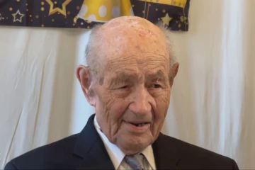 107-வது பிறந்தநாளைக் கொண்டாடும் கனடியர்