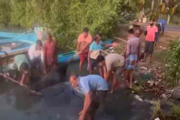 மட்டகளப்பில் பிடிக்கப்பட்ட 300 kg எடையுள்ள இராட்சத மீன்