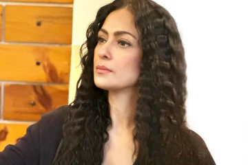 என்ன சிம்ரன் இதெல்லாம்!! இதுவரை யாரும் பார்க்காத அளவிற்கு ஆளே மாறிய நடிகை சிம்ரன்..