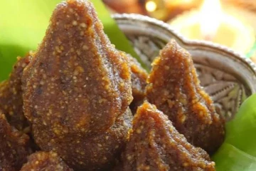 விநாயகருக்கு பிடித்த சுவையான மோதகம்.., இலகுவாக எப்படி செய்வது?