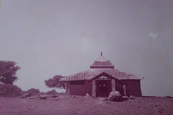 வடக்கில் வரலாற்று சிறப்பு ஆலயங்கள் அழிக்கப்பட்டு ஜனாதிபதிக்கு மாளிகை! | Historical Temples In The North Were Destroyed