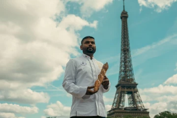 பிரான்சிலிருந்து இலங்கை வரும் யாழ்ப்பாணத்தை சேர்ந்த சாதனை தமிழன்