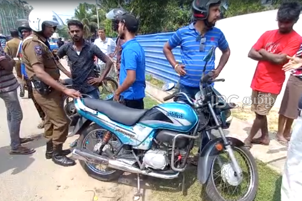 விபத்தை ஏற்படுத்தி விட்டு தப்பி ஓடிய சாரதி - மடக்கிப் பிடித்த காவல்துறையினர்..! | Batticaloa Police Nabbed Driver Caused Accident