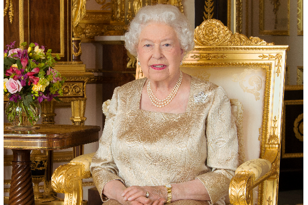 சிறப்பு நகையுடன் அடக்கம் செய்யப்படும் எலிசபெத் ராணியார்! பெட்டி மட்டும் பல மில்லியன் இருக்குமாம் | Queen Be Buried Special Piece Of Jewelry