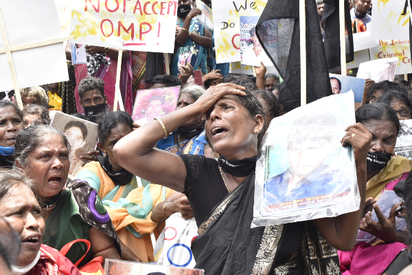 கொடூரமாக புதைக்கப்பட்ட குழந்தைகள் : உலகை திரும்பி பார்க்க வைத்த செம்மணி புதைகுழி | Chemmani Human Grave That Made The World Look Back